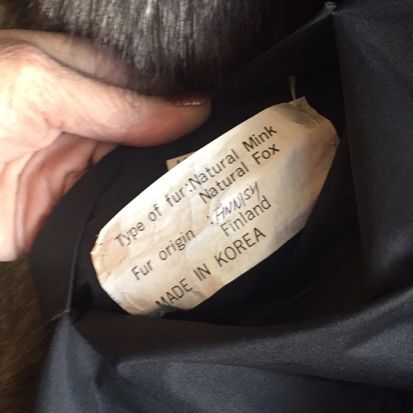 Reversible Mink Trench Coat with Crystal Fox Trim - Picture 8 of 8